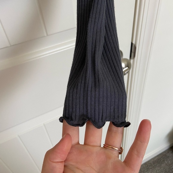 NWT | Antistar‎ women’s ruched tied cropped top — medium - Picture 2 of 5